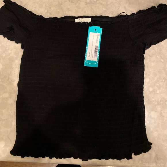NWT Dee Elly Falisha Smocked Off the Shoulder Crop Top - Black Sz Small - Picture 2 of 4